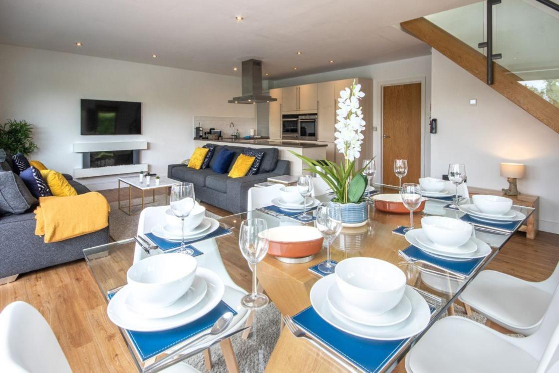 Waters Edge 04, Waterside Lodge P South Cerney Bagian luar foto